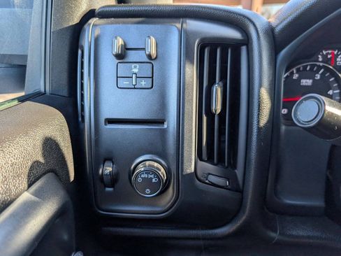 Used 2017 Chevrolet Silverado 2500 W/T w/ WT Convenience Package AWD/4WD image 18