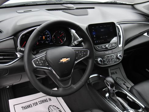 Used 2023 Chevrolet Malibu LT FWD image 14