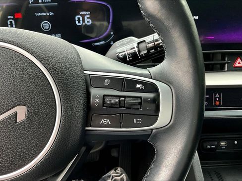Certified 2023 Kia Sportage EX AWD/4WD image 12