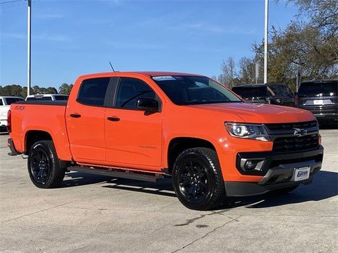 Certified 2022 Chevrolet Colorado Z71 w/ Safety Package image 8