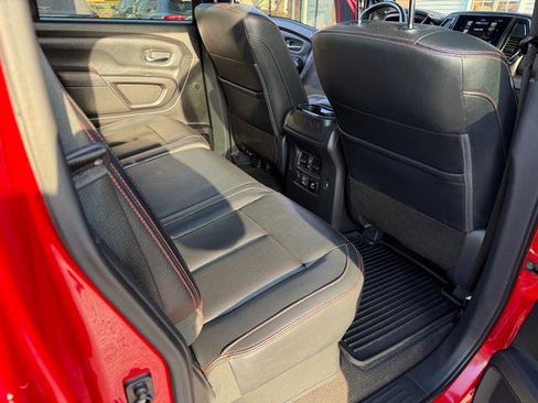 Used 2021 Nissan Titan PRO-4X w/ Pro-4x Convenience Package image 12