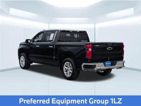 Used 2021 Chevrolet Silverado 1500 LTZ w/ Safety Package II AWD/4WD image 4
