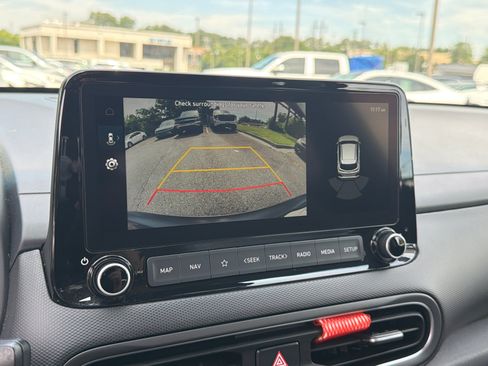 Certified 2022 Hyundai Kona Limited FWD image 30