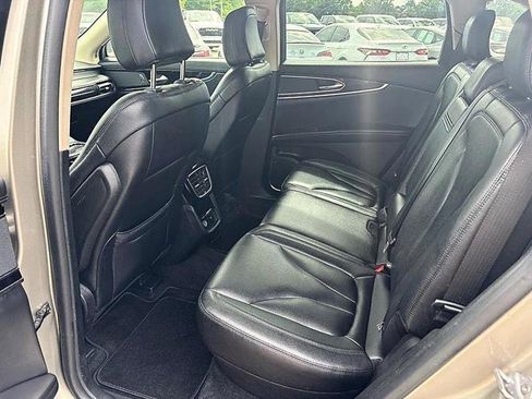 Used 2023 Lincoln Nautilus FWD image 44