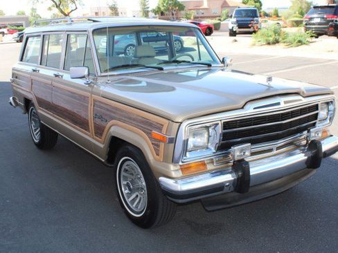 Used 1990 Jeep Grand Wagoneer image 98