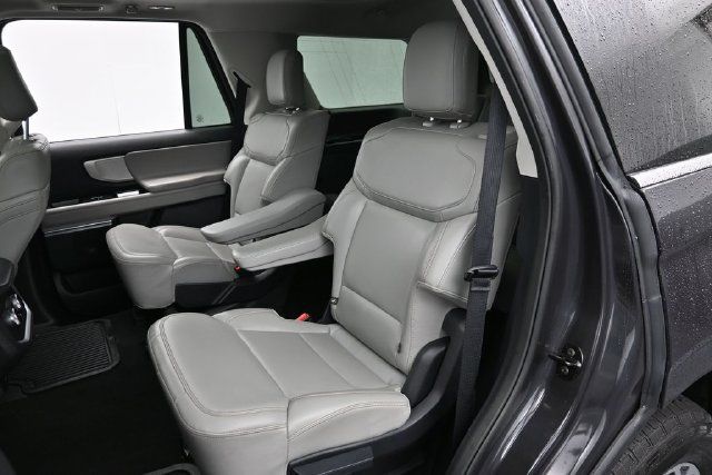 Certified 2025 Ford Expedition Active AWD/4WD image 28