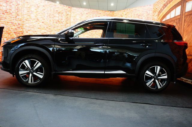 Certified 2023 Nissan Rogue SL w/ SL Premium Package AWD/4WD image 4
