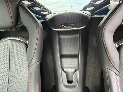 Used 2024 Chevrolet Corvette Z06 RWD image 27