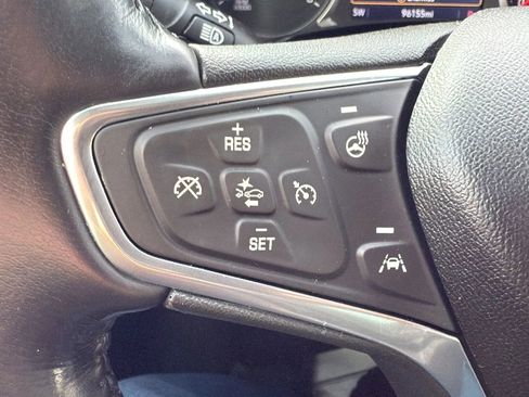 Used 2019 Chevrolet Equinox Premier AWD/4WD image 12
