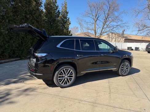 New 2026 Buick Enclave Avenir w/ Super Cruise Package image 36
