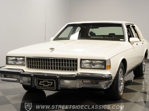 Used 1989 Chevrolet Caprice Classic Brougham image 18