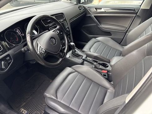 Used 2015 Volkswagen Golf TDI SEL image 6