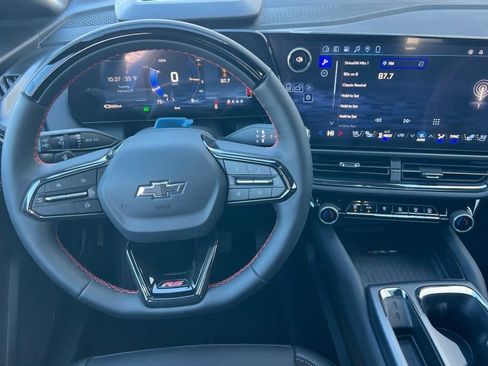 New 2026 Chevrolet Equinox EV RS image 11