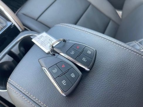Used 2024 GMC Canyon Denali AWD/4WD image 29