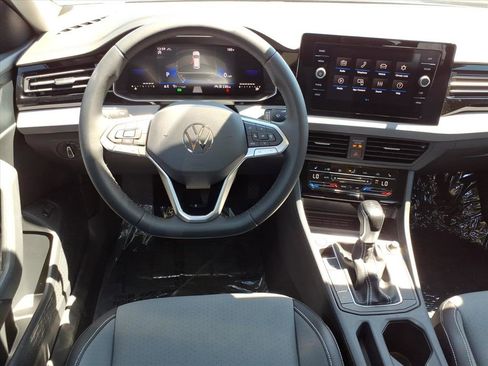 New 2026 Volkswagen Jetta SE image 14