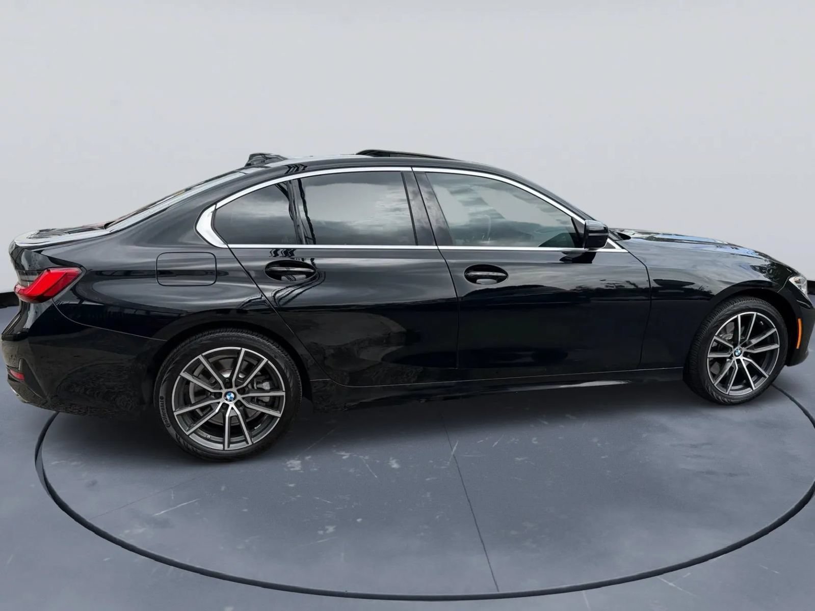 Used 2020 BMW 330i Sedan w/ Convenience Package RWD image 8
