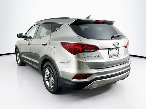 Used 2017 Hyundai Santa Fe Sport image 5