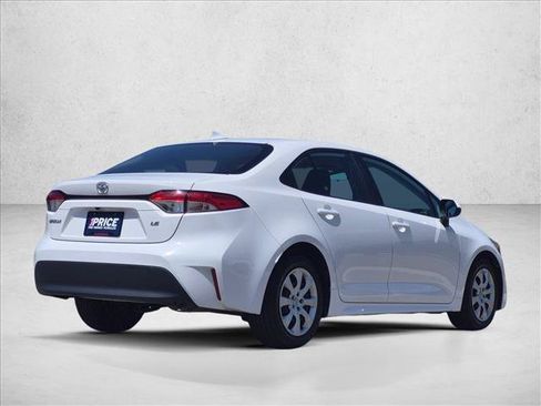 Used 2024 Toyota Corolla LE FWD image 5