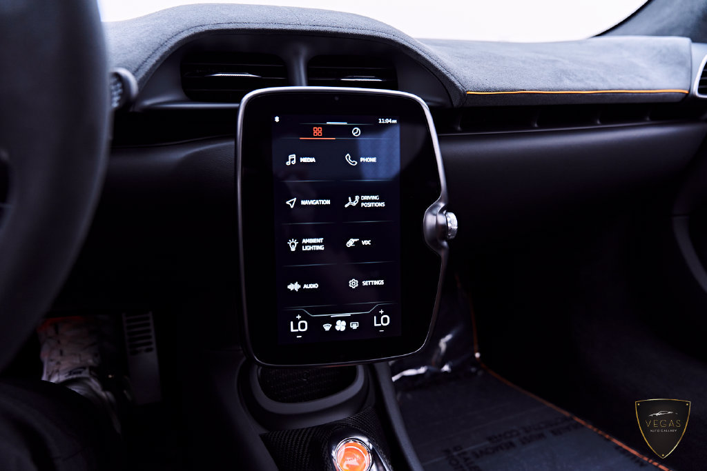 Used 2025 McLaren Artura RWD image 79
