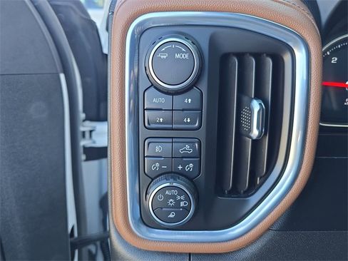 Certified 2022 Chevrolet Silverado 1500 High Country image 24