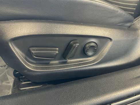 Used 2024 Toyota Camry SE image 20