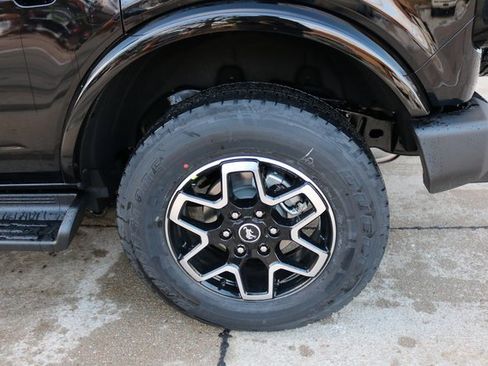 New 2025 Ford Bronco Outer Banks image 30