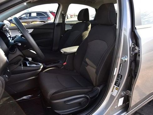 Used 2024 Kia Forte LXS image 17