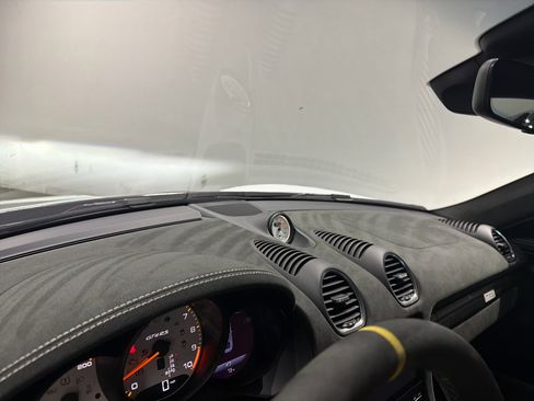 Used 2024 Porsche 718 Cayman GT4 RS image 18