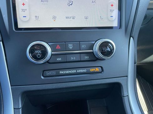 Used 2022 Ford Edge SEL w/ Convenience Package AWD/4WD image 10