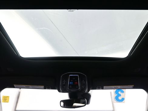 Used 2023 Jeep Grand Cherokee L Altitude image 19