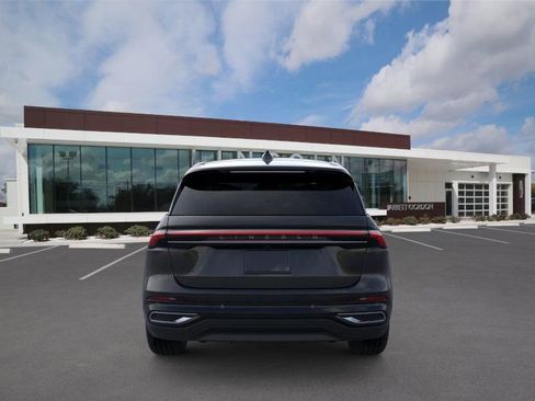 New 2026 Lincoln Nautilus Premier w/ Equipment Group 102A image 5