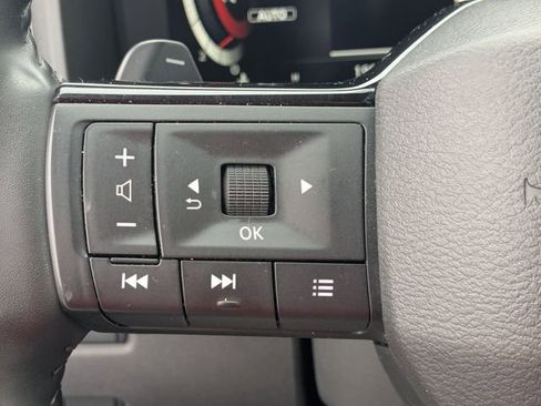 Used 2025 Nissan Rogue SL w/ Tech Package AWD/4WD image 17