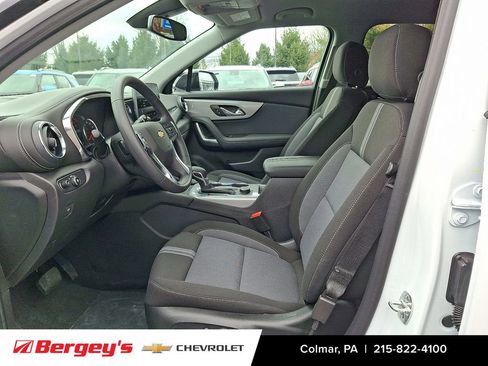New 2025 Chevrolet Blazer LT w/ Convenience Package image 10