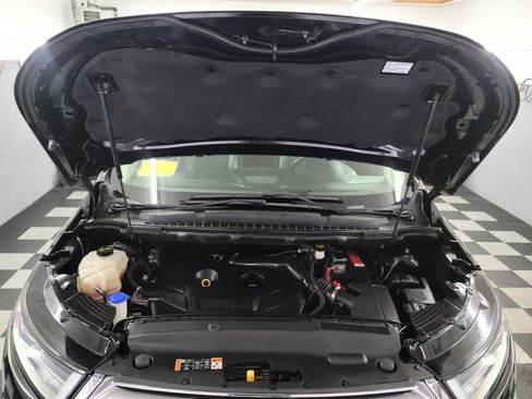 Used 2017 Ford Edge SEL w/ Equipment Group 201A AWD/4WD image 27