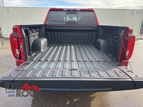 Used 2024 GMC Sierra 1500 Denali w/ Denali Reserve Package image 27