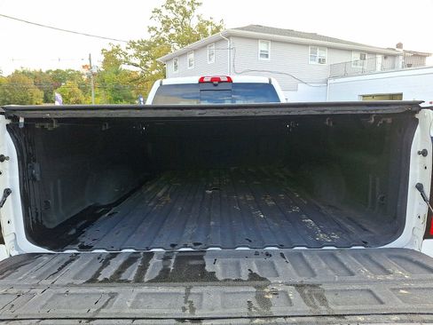 Used 2018 Chevrolet Silverado 3500 High Country w/ Duramax Plus Package image 28