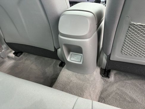 Used 2025 Hyundai Elantra SEL FWD image 21