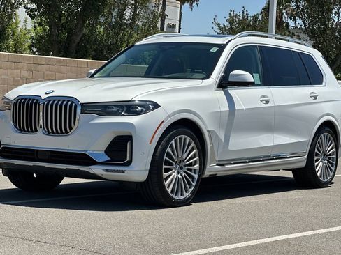 Used 2019 BMW X7 xDrive50i w/ Premium Package AWD/4WD image 8