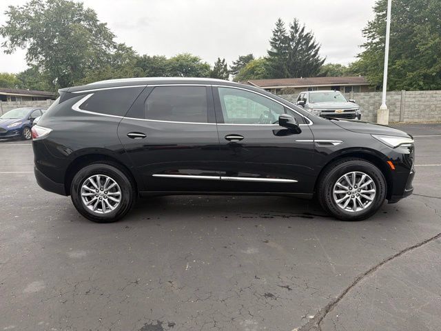 Used 2023 Buick Enclave Essence FWD image 5