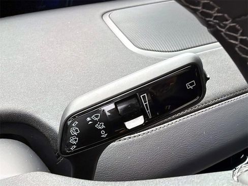 Used 2025 Lincoln Navigator Reserve w/ Jet Appearance Package image 29