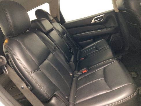 Used 2017 Nissan Pathfinder SL FWD image 19
