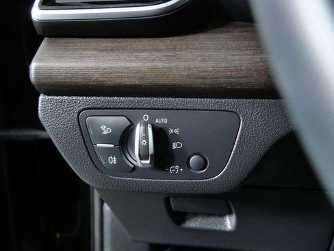 Used 2023 Audi Q5 2.0T Premium Plus w/ Premium Plus Package image 25