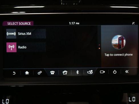 Used 2019 Jaguar XE Premium AWD/4WD image 11
