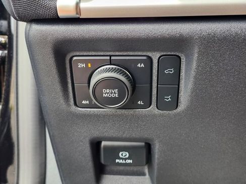New 2026 Ford Expedition Active AWD/4WD image 26