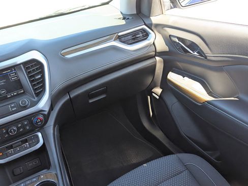 Certified 2023 GMC Acadia SLE w/ Driver Convenience Package image 19