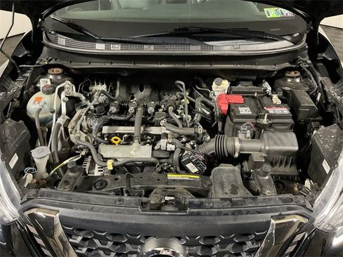 Used 2020 Nissan Kicks SR w/ SR Premium Package image 6