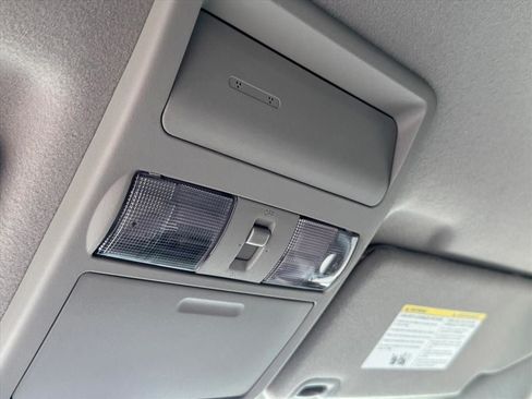 Used 2019 Nissan Frontier S RWD image 28