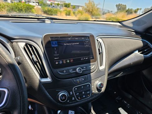 Used 2023 Chevrolet Malibu LT FWD image 29