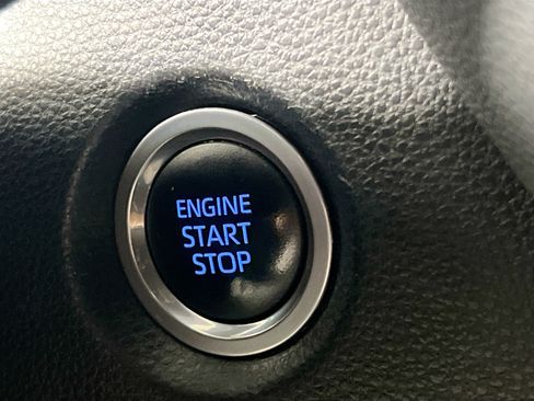 Used 2022 Toyota Corolla SE FWD image 22