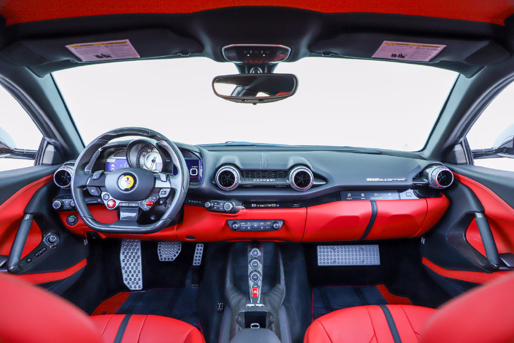 Certified 2018 Ferrari 812 Superfast RWD image 2